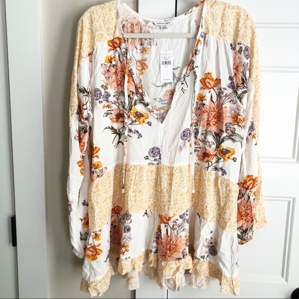 AE NWT Long Sleeve Floral V-neck Viscose Blouse L